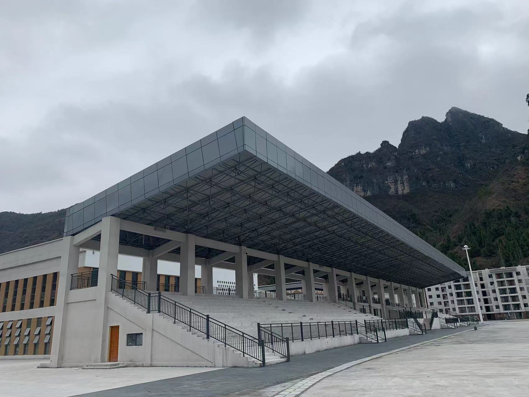 ӡ��ľ����ѧ��������̨����